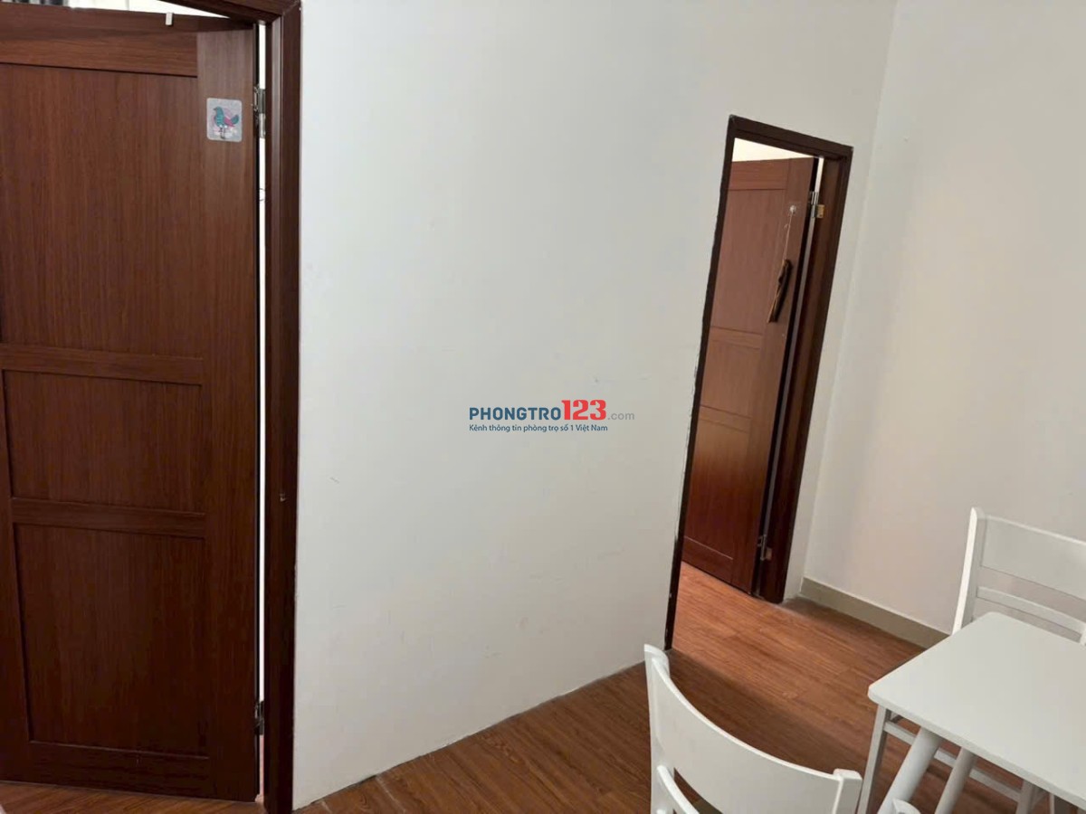 2PN Full Nội Thất Mới 100% Gần Sát Trường Đại Học, Qua Q1 Sát bên, Mặt Tiền