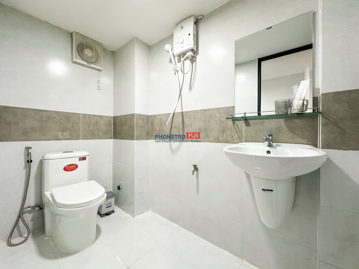Phòng trống full nội thất tại trung tâm Quận 5
