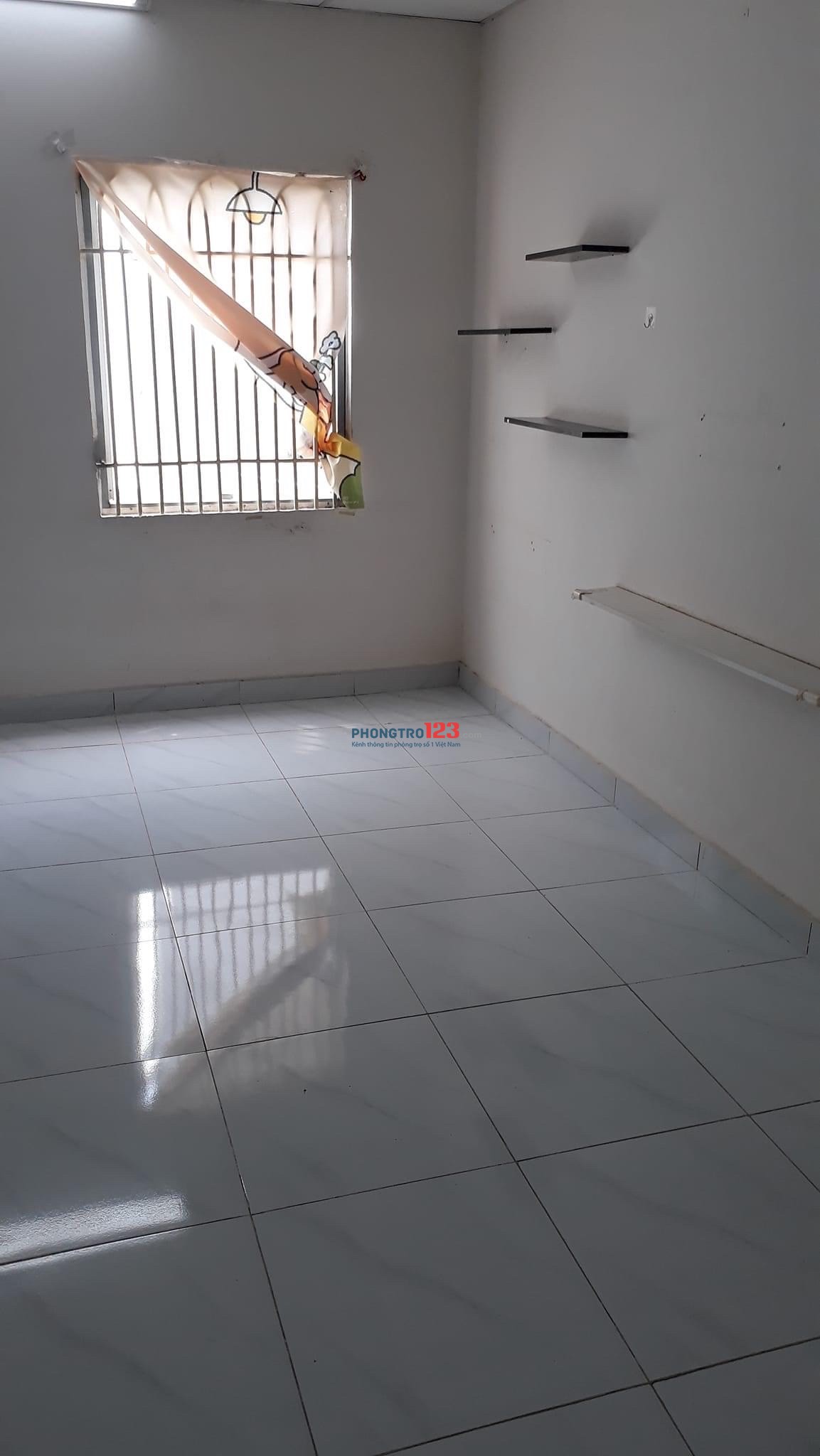 Chính chủ, trống 1 phòng đầu tháng 9, giá 2.5 triệu, ngã tư An Sương, Quận 12, hỗ trợ giá cho SV