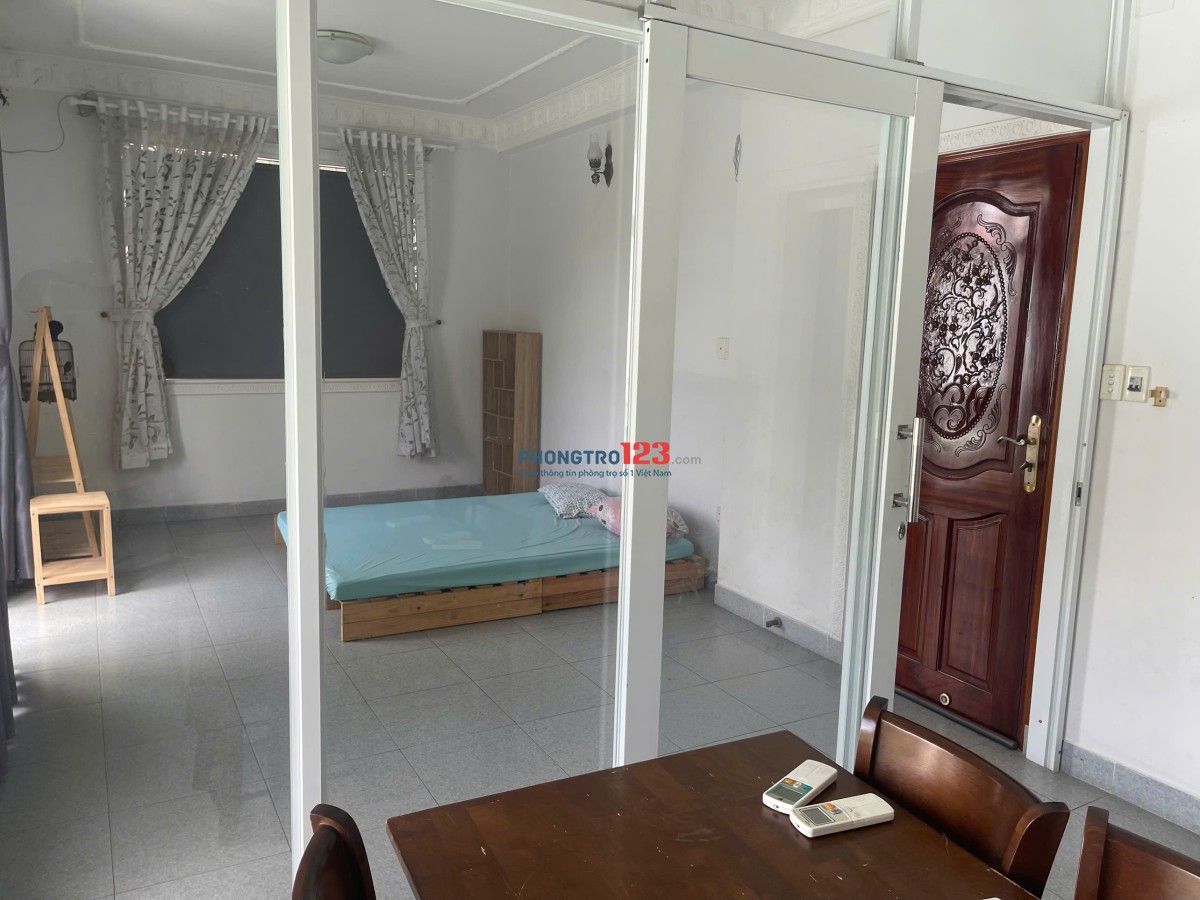 PHÒNG CAO CẤP TRONG NHÀ NGUYÊN CĂN GIÁ RẺ