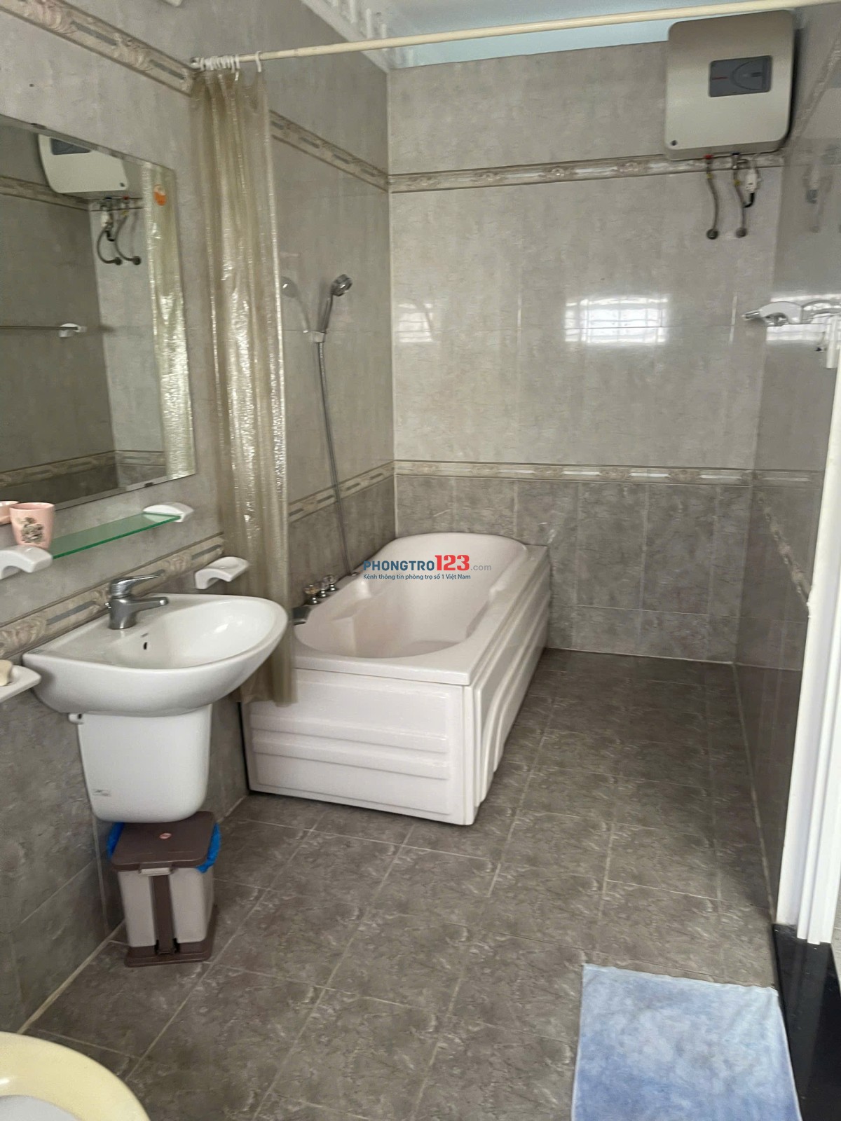 PHÒNG CAO CẤP TRONG NHÀ NGUYÊN CĂN GIÁ RẺ