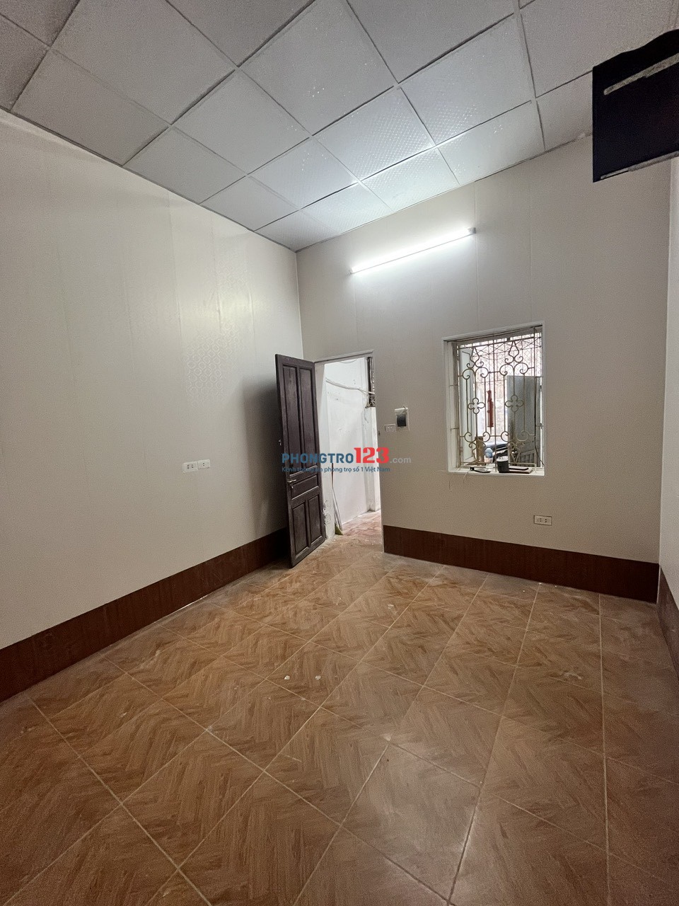 Chính chủ cho thuê nhà cấp 4 - SN 23, ngõ 281 Vĩnh Hưng , phường Vĩnh Hưng