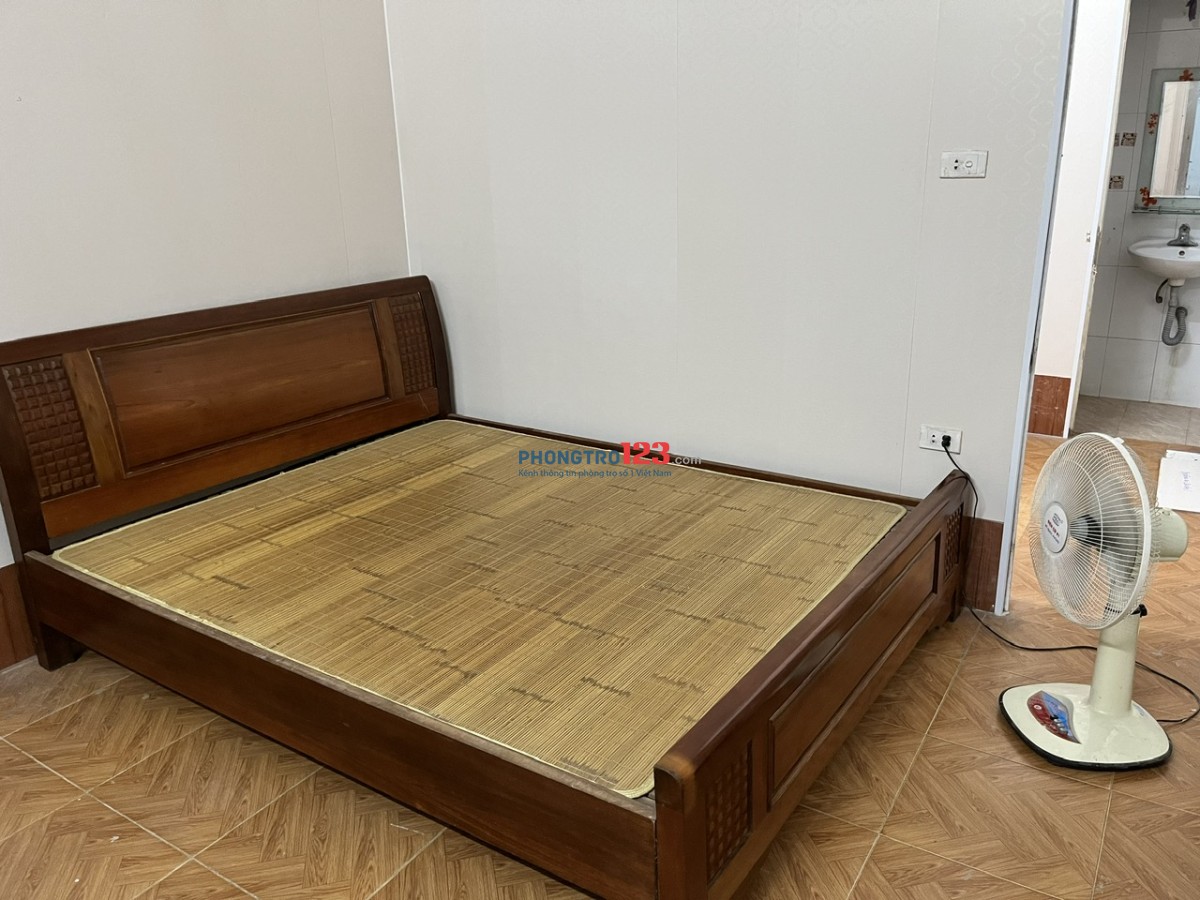 Chính chủ cho thuê nhà cấp 4 - SN 23, ngõ 281 Vĩnh Hưng , phường Vĩnh Hưng