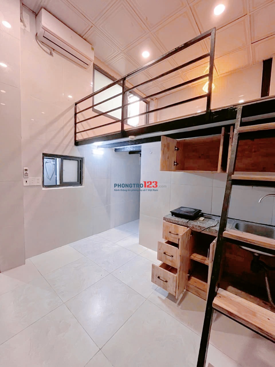 Phòng Có Gác Máy Lạnh Ngay Cầu Tham Lương, HUFLIT, Phan Văn Hớn, Trường Chinh, giờ giấc tự do