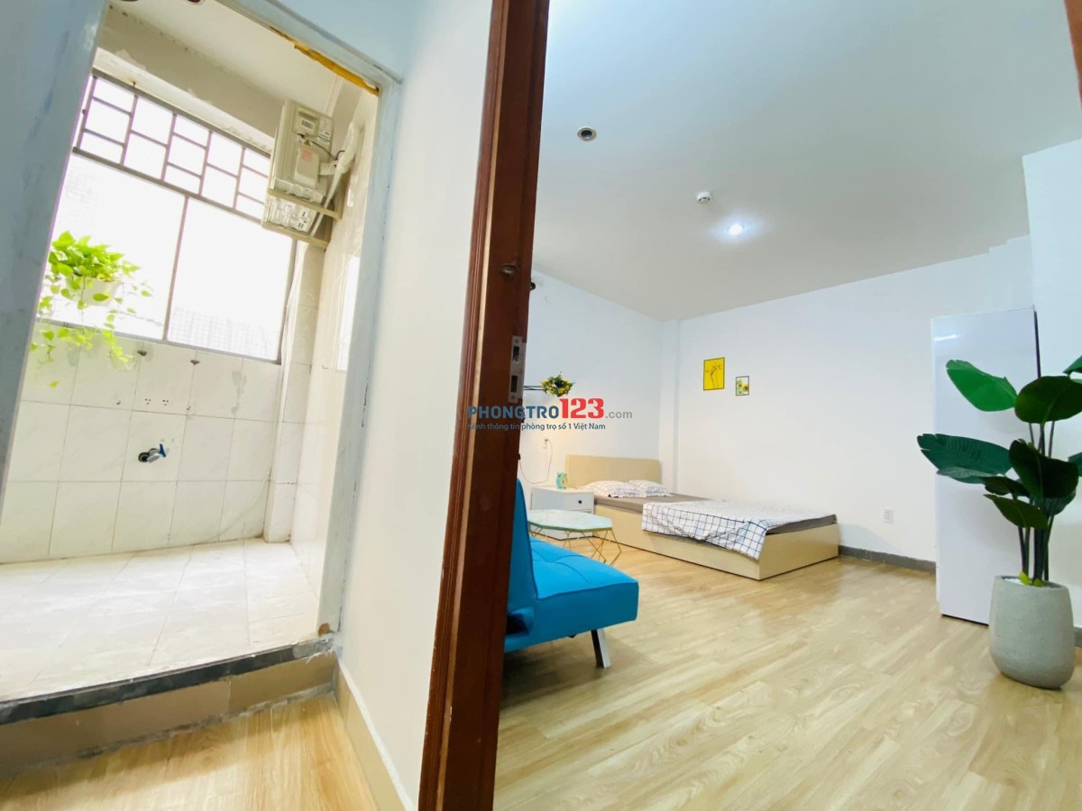 1PN TÁCH BẾP FULL NỘI THẤT NGAY CÔNG VIÊN HOÀNG VĂN THỤ - CỘNG HÒA
