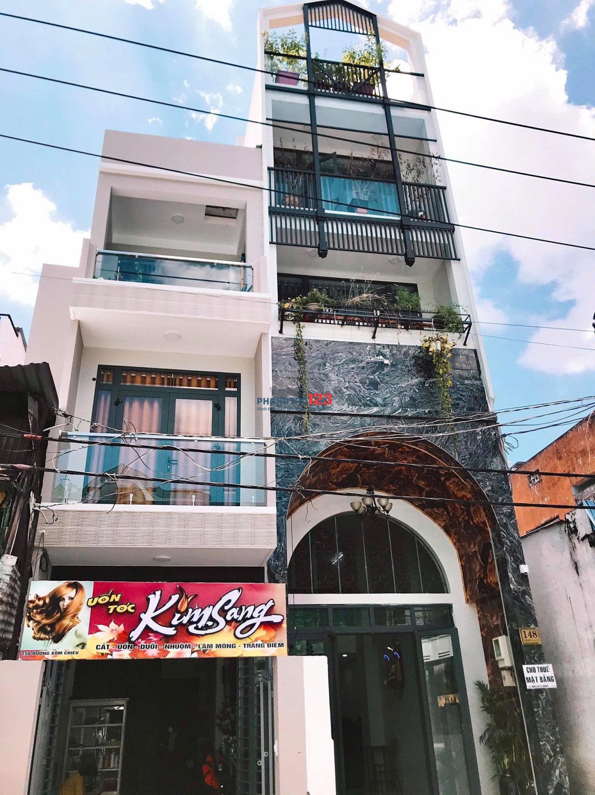 Cho Thuê Phòng Đẹp, Thoáng Mát Tại Quận 4 - Gần Trung Tâm, Siêu Thị và Trường Học