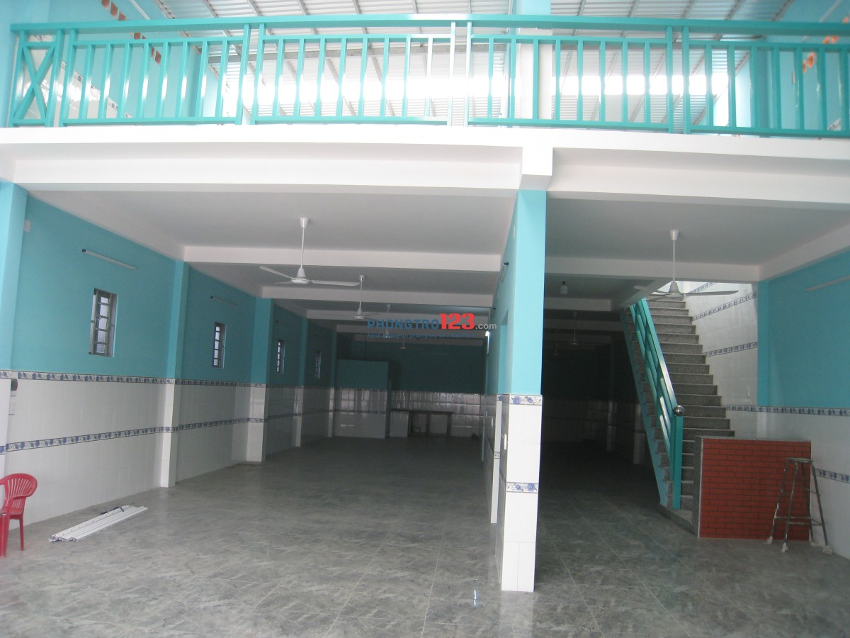 Cho thuê mặt bằng nhà xưởng 500m2 huyện Bình Chánh