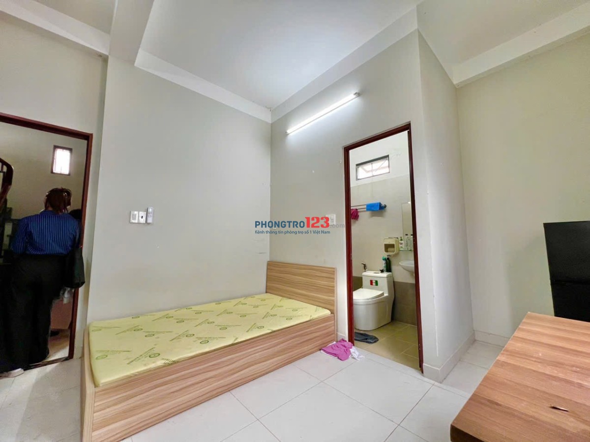 Full Tiện Nghi, Sát HIU, Hutech,UEF, FTU, GTVT, Tiện Sang Q1
