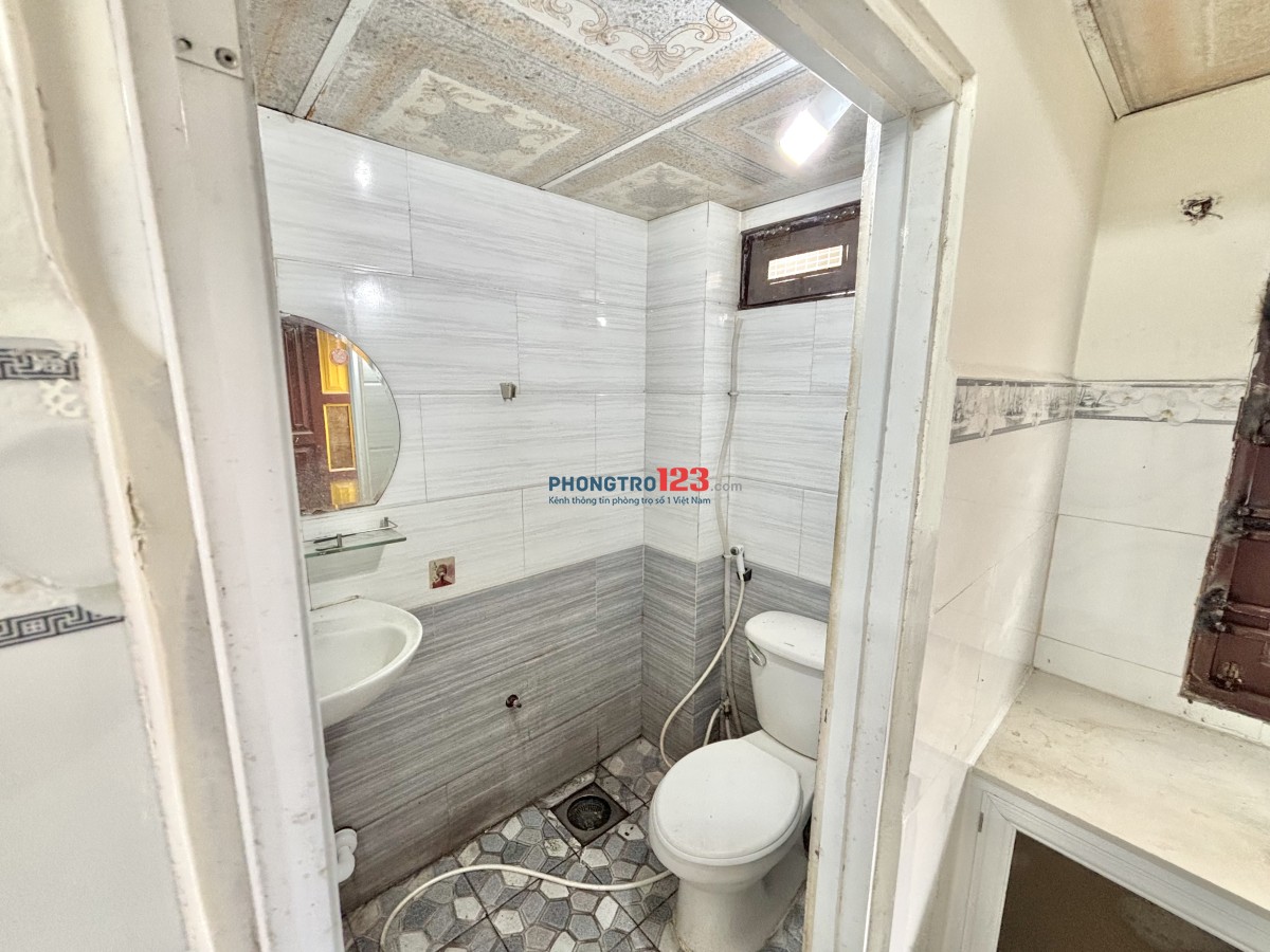 PHÒNG TRỌ MỚI XÂY GIÁ RẺ SẴN MÁY LẠNH GẦN CHỢ THẠCH ĐÀ