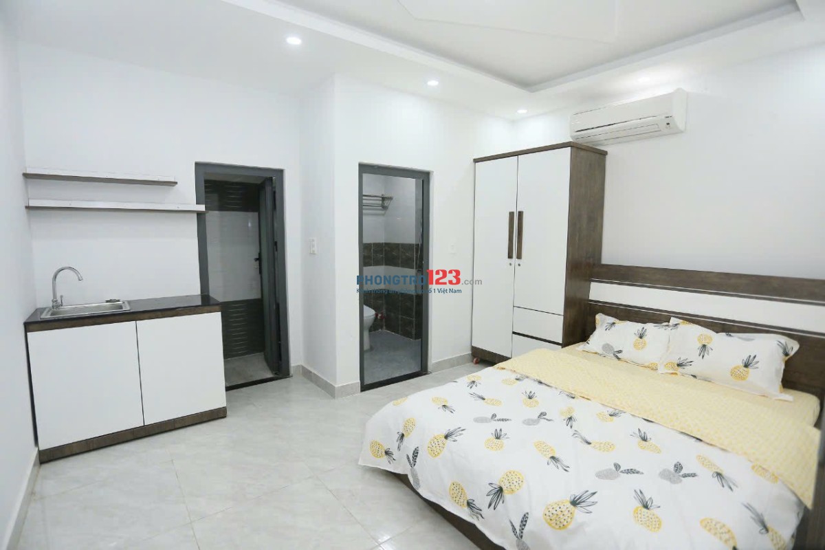 Căn hộ full nội thất – ban công thoáng – thang máy hiện đại ngay Quách Hữu Nghiêm Tân Phú