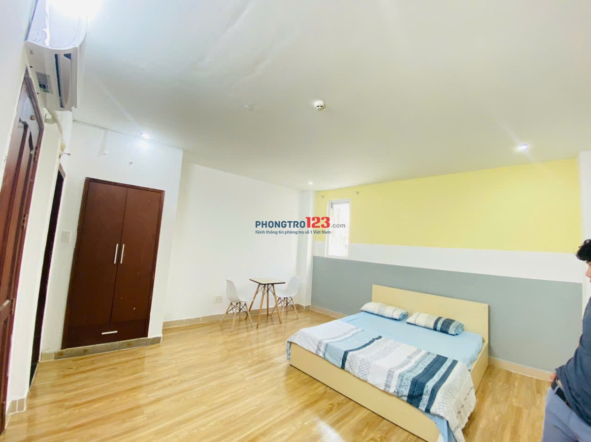 1PN TÁCH BẾP FULL NỘI THẤT NGAY CÔNG VIÊN HOÀNG VĂN THỤ - CỘNG HÒA