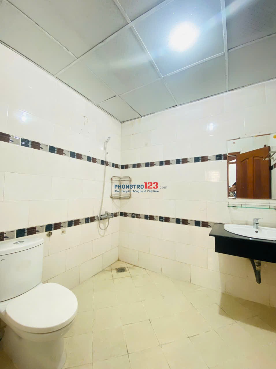 1PN TÁCH BẾP FULL NỘI THẤT NGAY CÔNG VIÊN HOÀNG VĂN THỤ - CỘNG HÒA