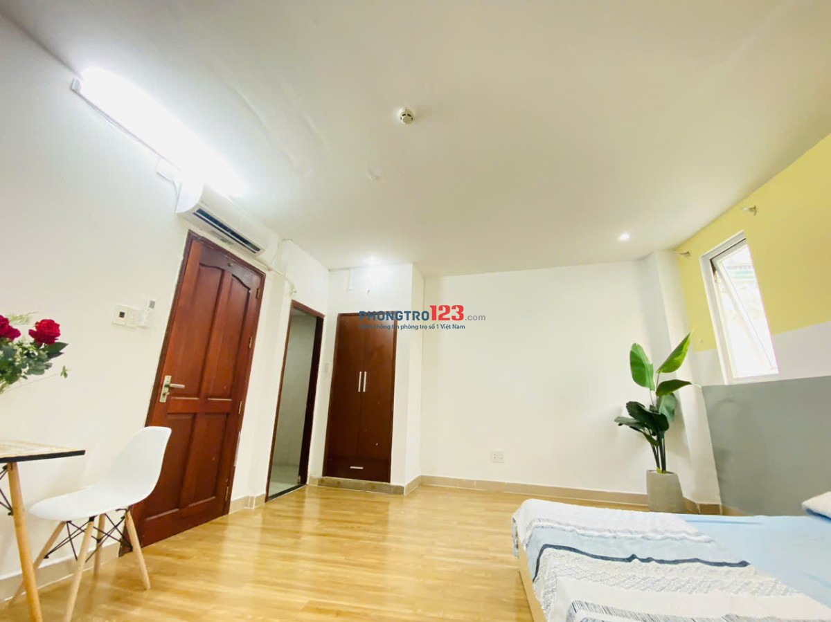 1PN TÁCH BẾP FULL NỘI THẤT NGAY CÔNG VIÊN HOÀNG VĂN THỤ - CỘNG HÒA