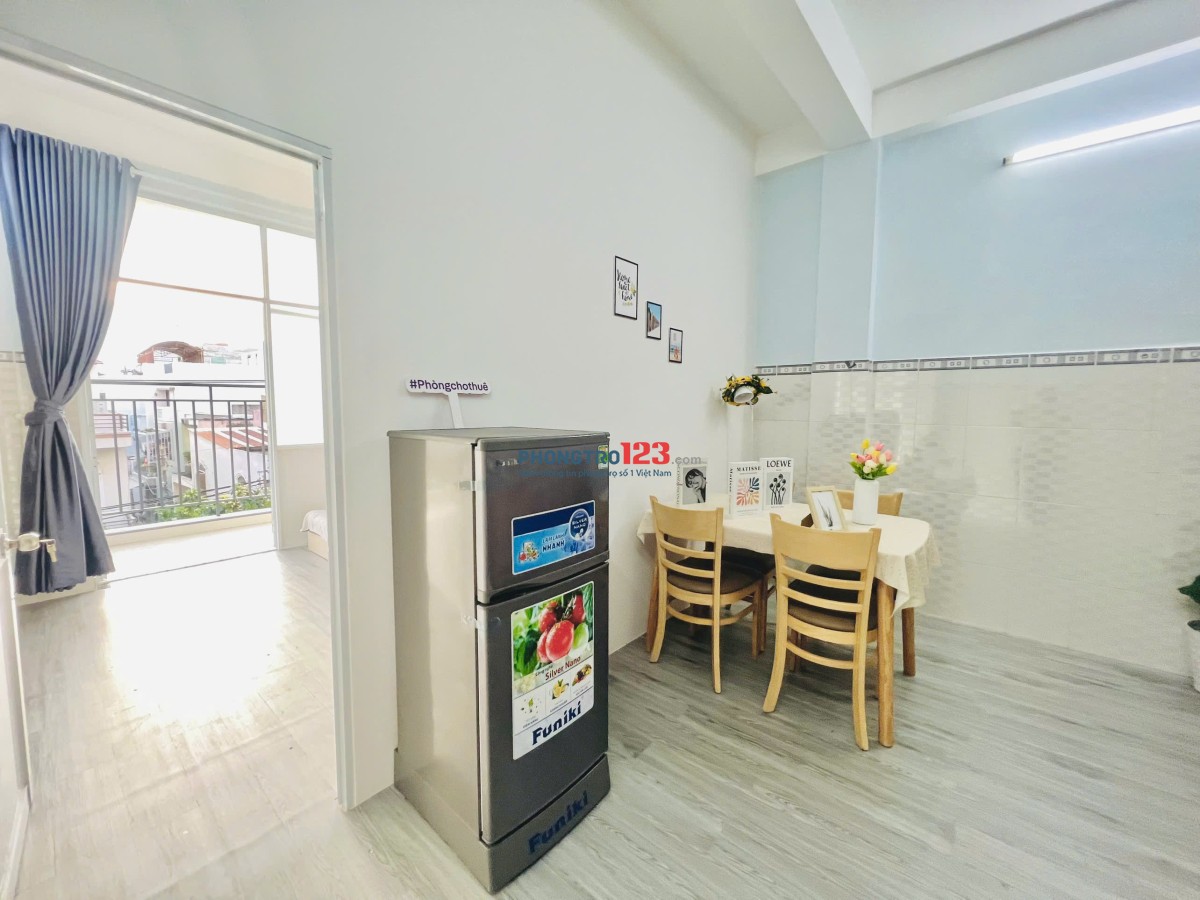 CHDV 1PN Tách Bếp, Ban Công, Full Nội Thất, 50m2, Cực Thoáng, Ngay gần chợ Tân Hương