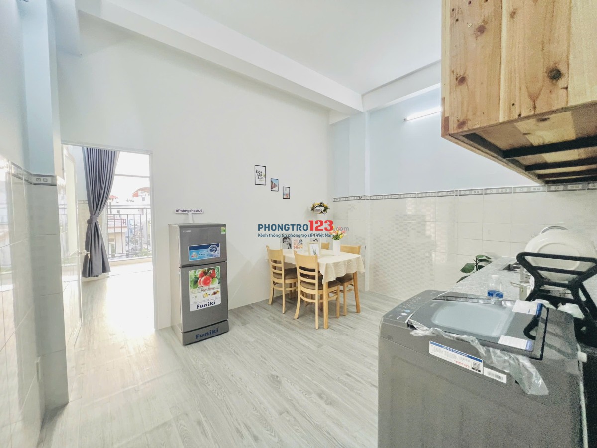 CHDV 1PN Tách Bếp, Ban Công, Full Nội Thất, 50m2, Cực Thoáng, Ngay gần chợ Tân Hương