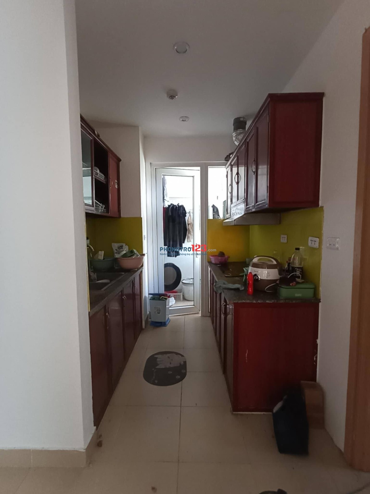 TÌM BẠN NỮ Ở GHÉP TRONG CHUNG CƯ MIPEC KIẾN HƯN