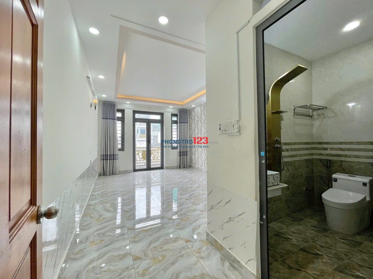 ƯU ĐÃI 200K PHÒNG MỚI BAN CÔNG MÁY LẠNH, RỘNG RÃI - NGAY HƯƠNG LỘ 2. Còn 1 phòng duy nhất