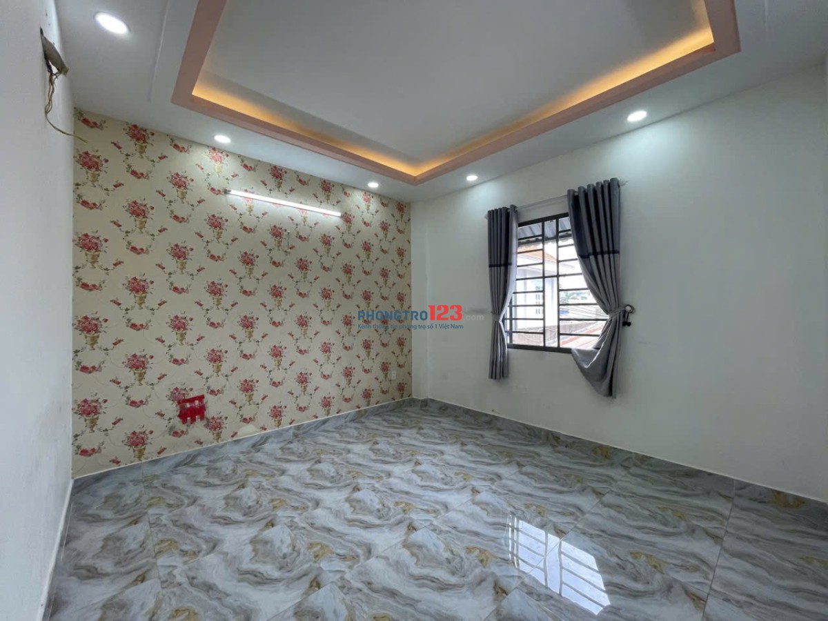 ƯU ĐÃI 200K PHÒNG MỚI BAN CÔNG MÁY LẠNH, RỘNG RÃI - NGAY HƯƠNG LỘ 2. Còn 1 phòng duy nhất