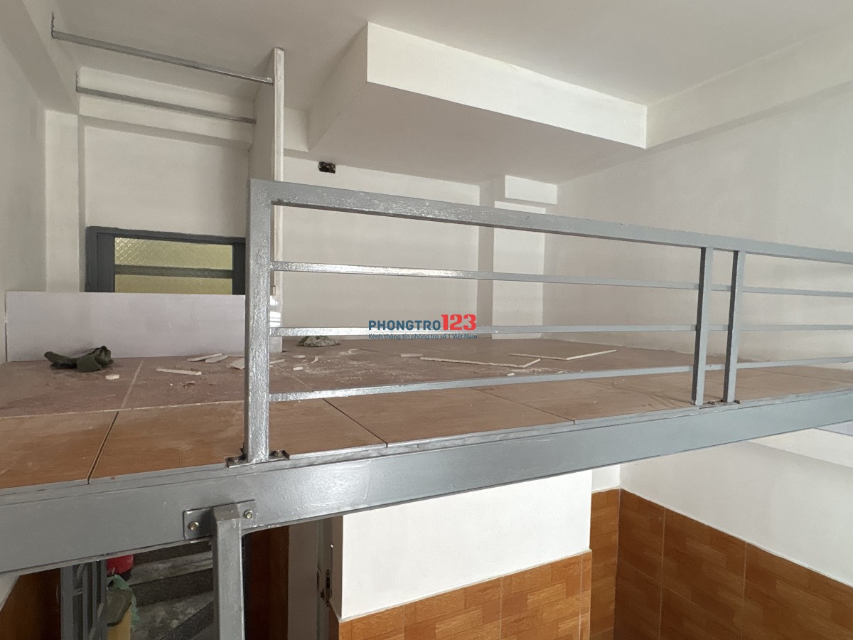 CHO THUÊ PHÒNG TRỌ CÓ GÁC CỬA SỔ VỪA KHAI TRƯƠNG Ở Đ. CMT8 NGAY GA SG, CÁCH ĐH BÁCH KHOA, HUFLIT 1KM