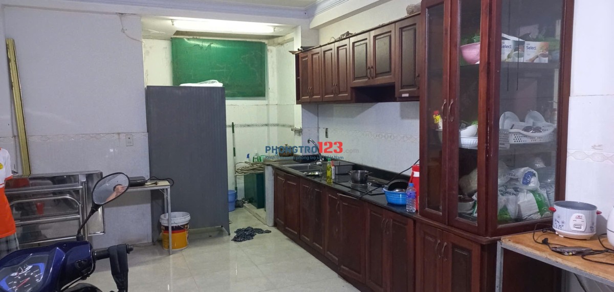 CHO THUÊ KÍ TÚC XÁ Q10. GIÁ 1.7 TRIỆU