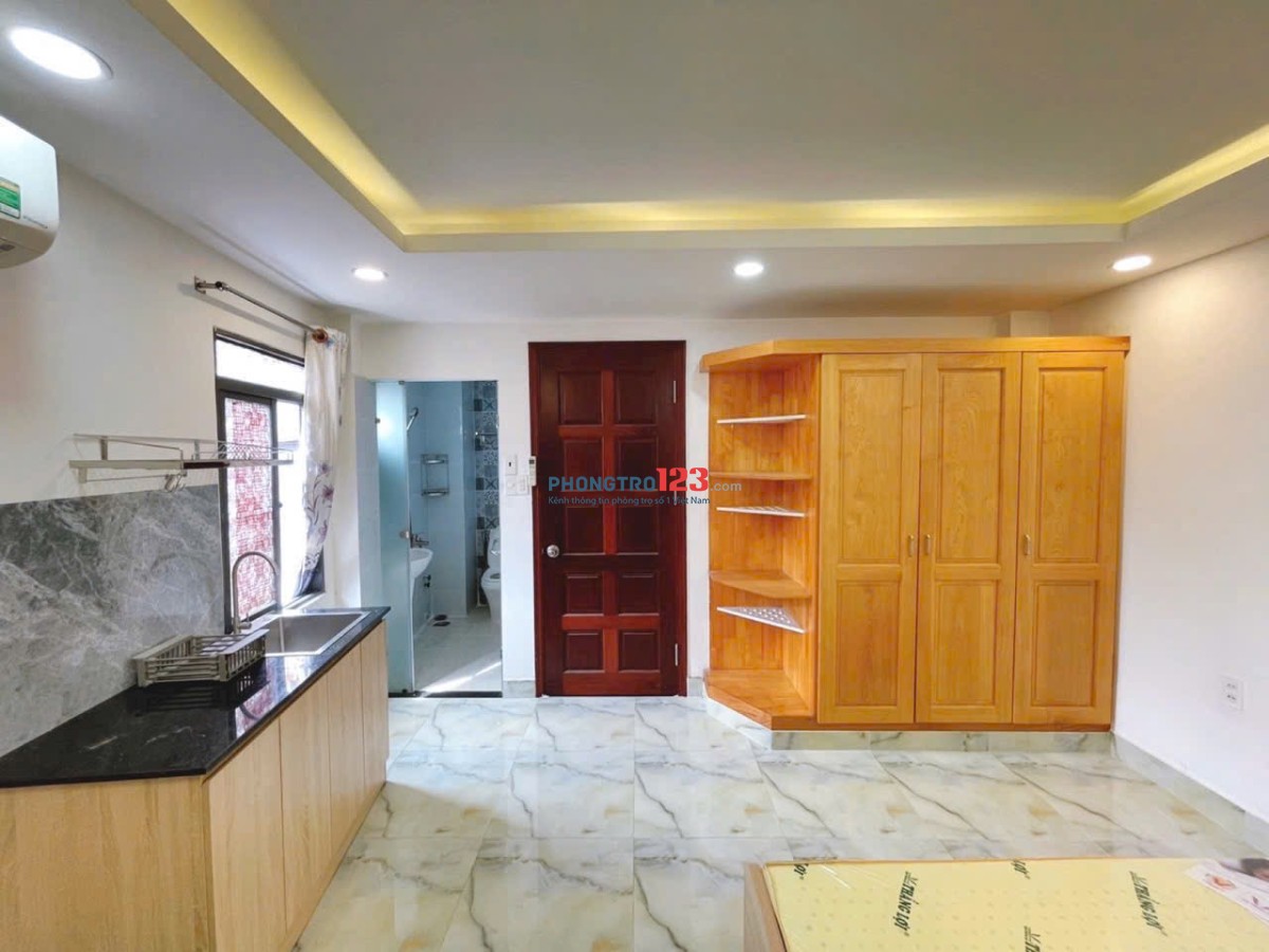 Cho thuê phòng Full Nội Thất cửa sổ lớn Lý Thường Kiệt Q10, gần ĐH Kinh Tế, Đại Học Hoa Sen SG