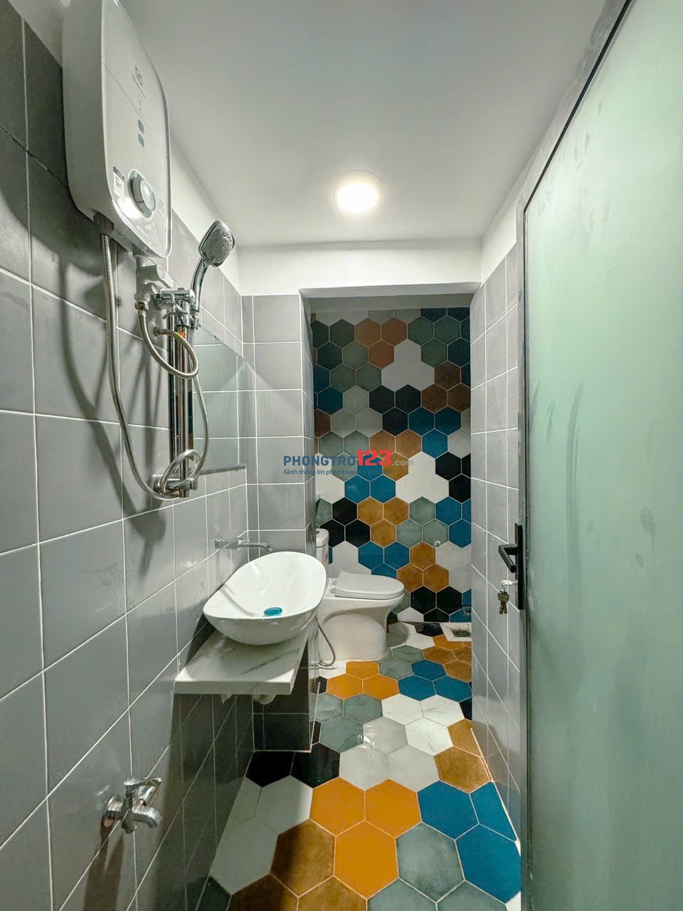 Ký túc xá tiện nghi đường Võ Văn Ngân, Thủ Đức, giá 1tr8 trọn gói, khuyến mãi tháng đầu giảm 500k