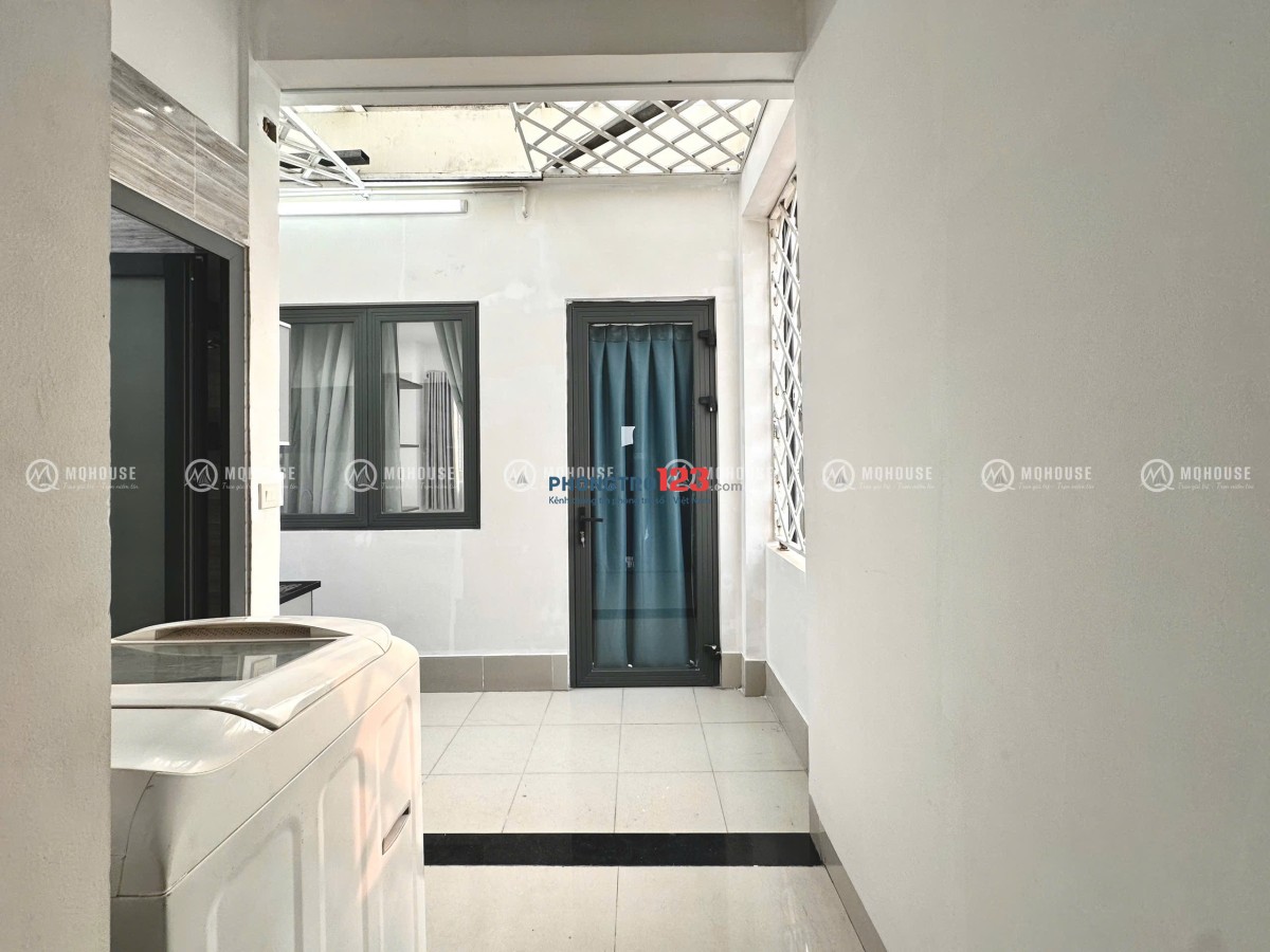 CĂN HỘ FULL NỘI THẤT CÓ BAN CÔNG THOÁNG MÁT MỚI SẠCH ĐẸP CÁCH ĐẠI HỌC VĂN HIẾN 5p ĐI XE