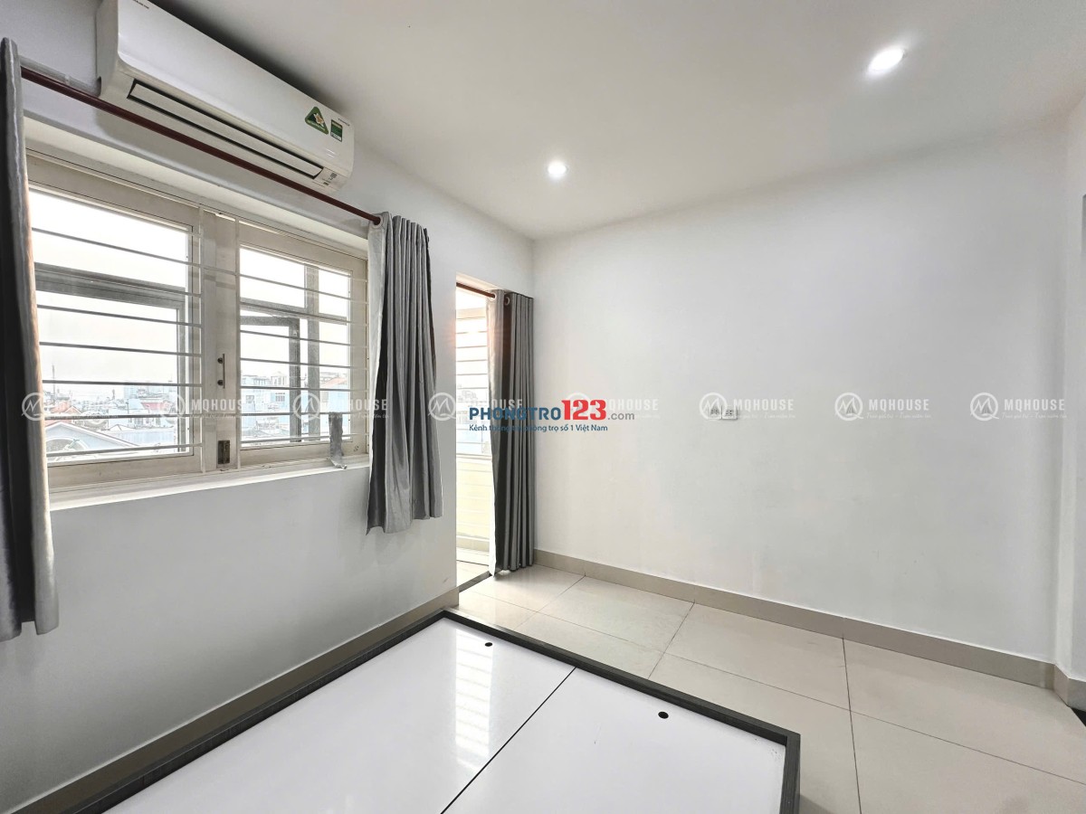 CĂN HỘ FULL NỘI THẤT CÓ BAN CÔNG THOÁNG MÁT MỚI SẠCH ĐẸP CÁCH ĐẠI HỌC VĂN HIẾN 5p ĐI XE