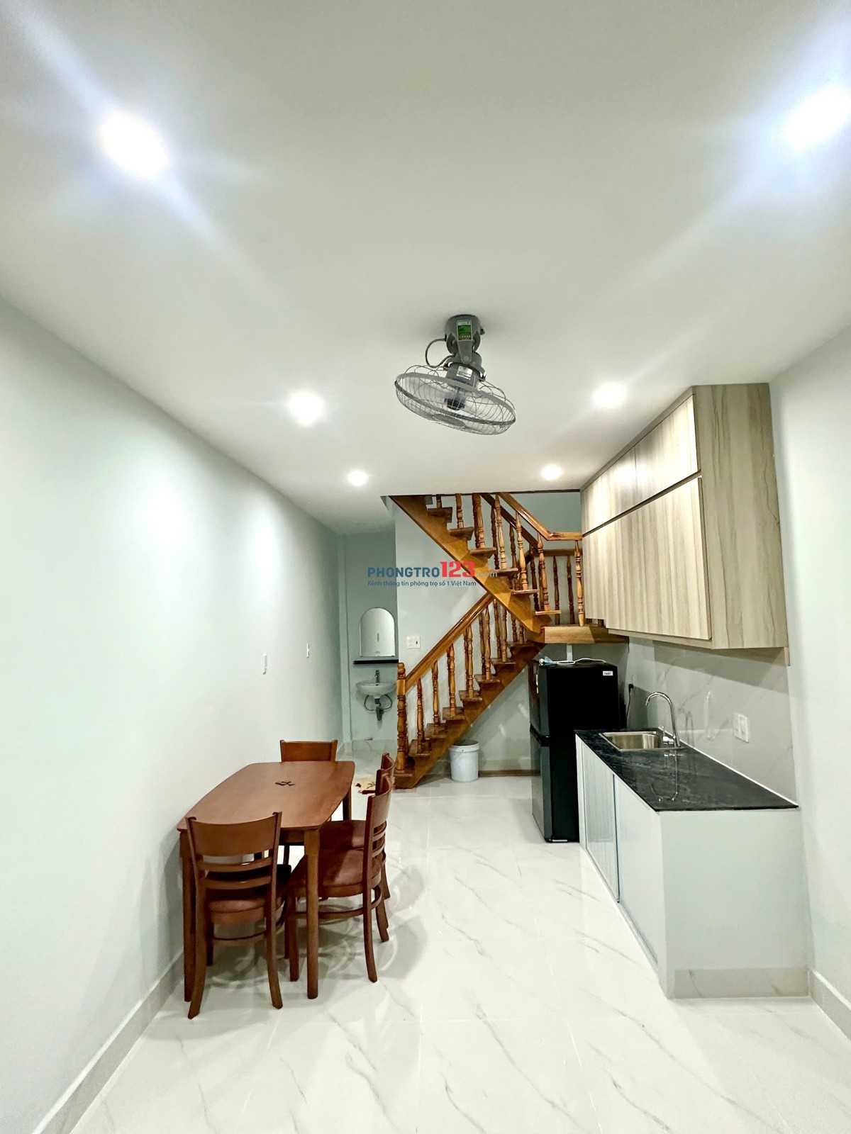 Nhà cho thuê nguyên căn (gần trường tiểu học Nguyễn văn trỗi..)