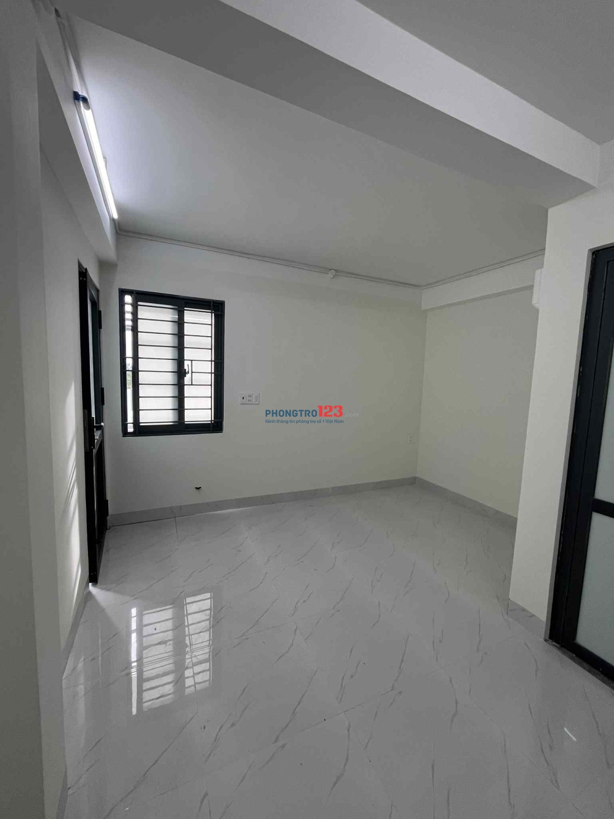 PHÒNG MỚI, CÓ GÁC, CÁCH ĐH NTT 300M