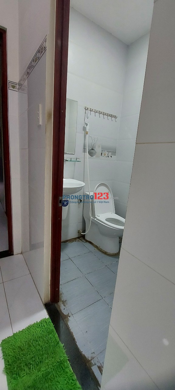 Cho thuê phòng trọ đường Nguyễn văn Quá Quận 12, Có Máy Lạnh