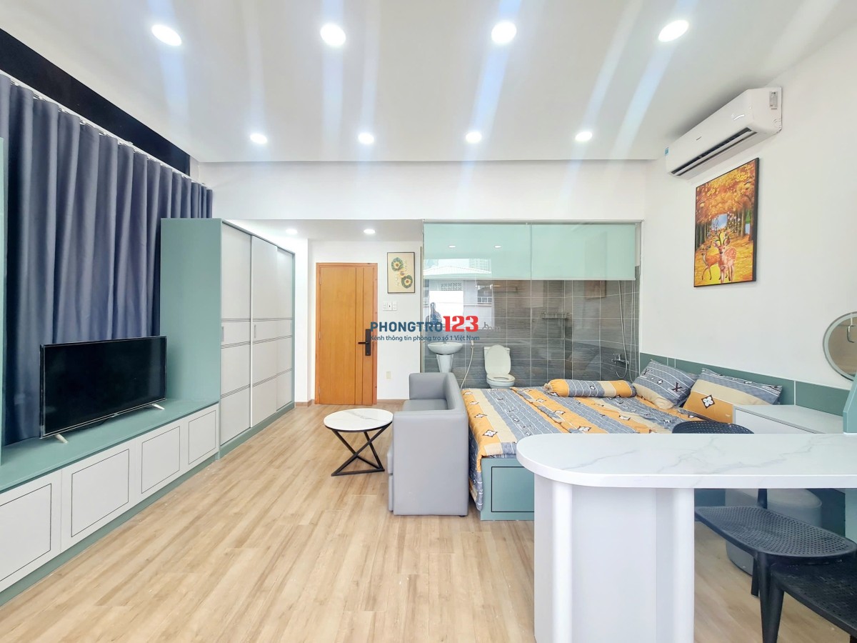 Cho thuê phòng trọ rẻ đẹp full nội thất Q1 - cách Trường ĐH Văn Lang chỉ 180m - phòng ban công