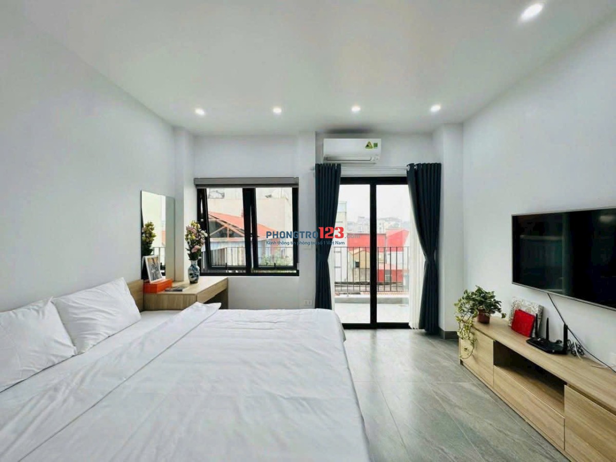 Phòng Full Nội Thất Ban Công Ngay Cầu Thị Nghè Giáp Q1