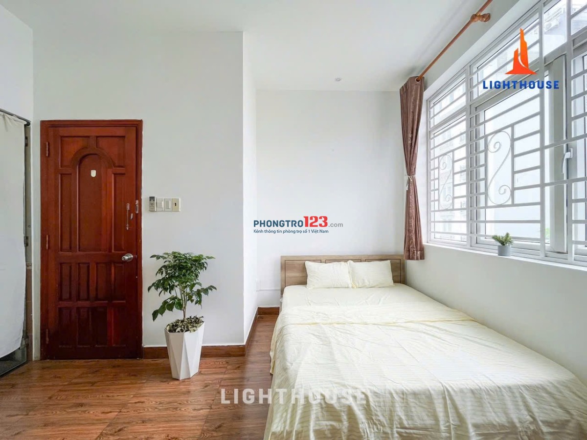 Căn hộ Full Nội Thất – Cửa Sổ Thoáng tại đường C18, P.12 gần Sân bay , cv Hoàng Văn Thụ