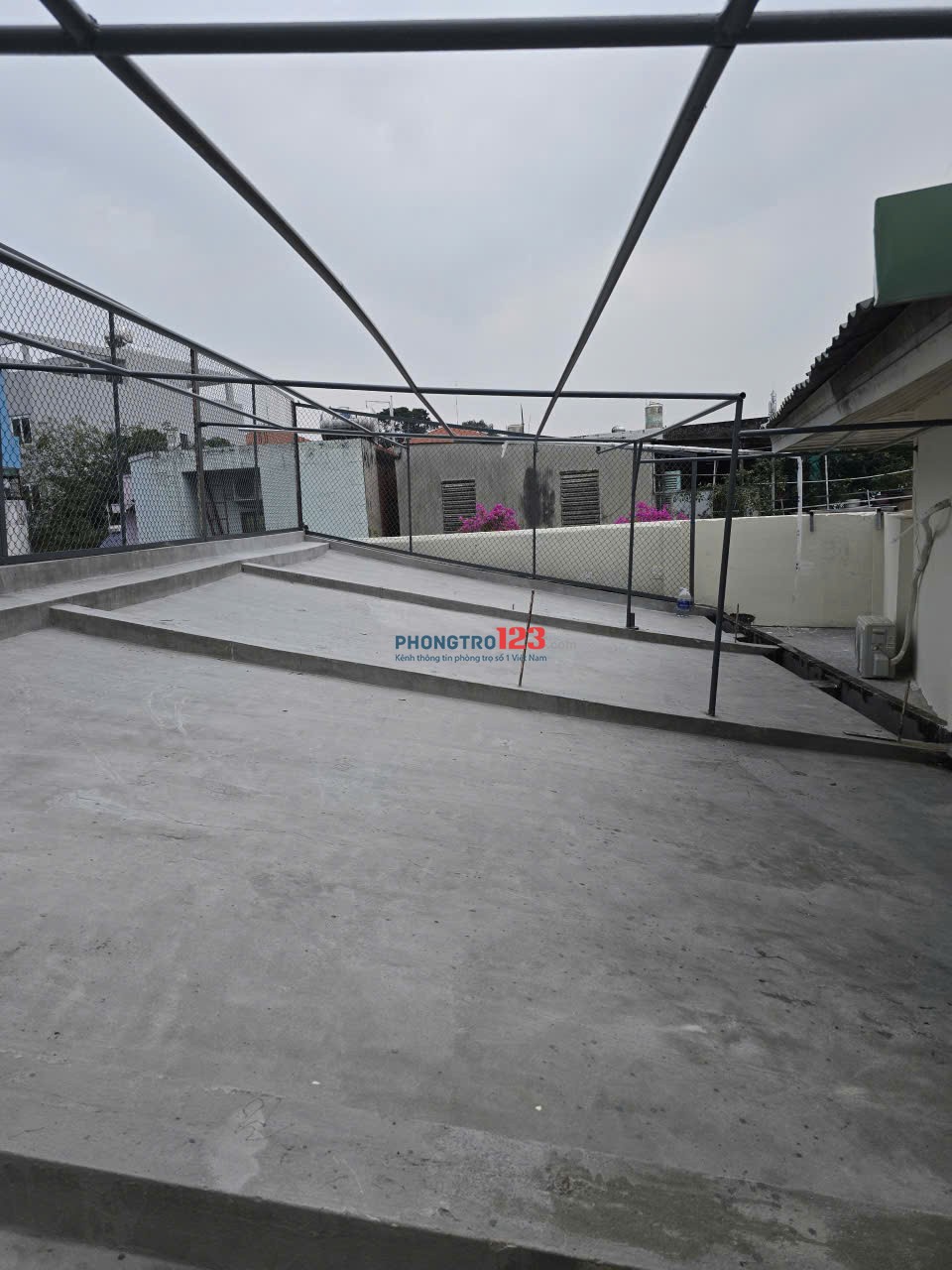 Phòng cho thuê tiện nghi, an ninh, giá rẻ nằm ngay trung tâm Bình Thạnh.