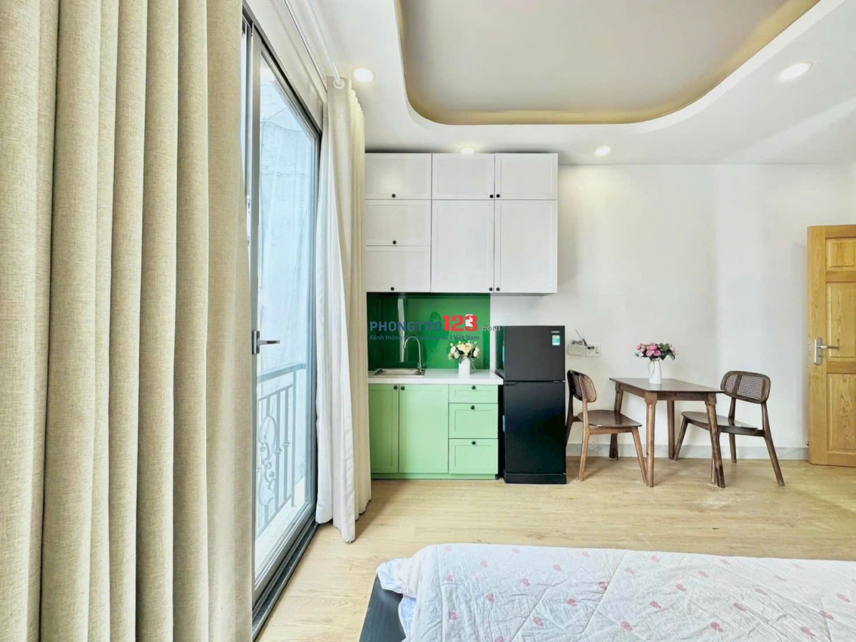 CHO THUÊ PHÒNG FULL NỘI THẤT BAN CÔNG ĐÓN NẮNG Ở BÌNH THẠNH NGAY ĐH HUTECH,UEF,HIU - LH: 0334998413