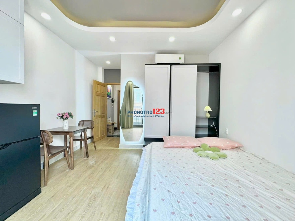 CHO THUÊ PHÒNG FULL NỘI THẤT BAN CÔNG ĐÓN NẮNG Ở BÌNH THẠNH NGAY ĐH HUTECH,UEF,HIU - LH: 0334998413