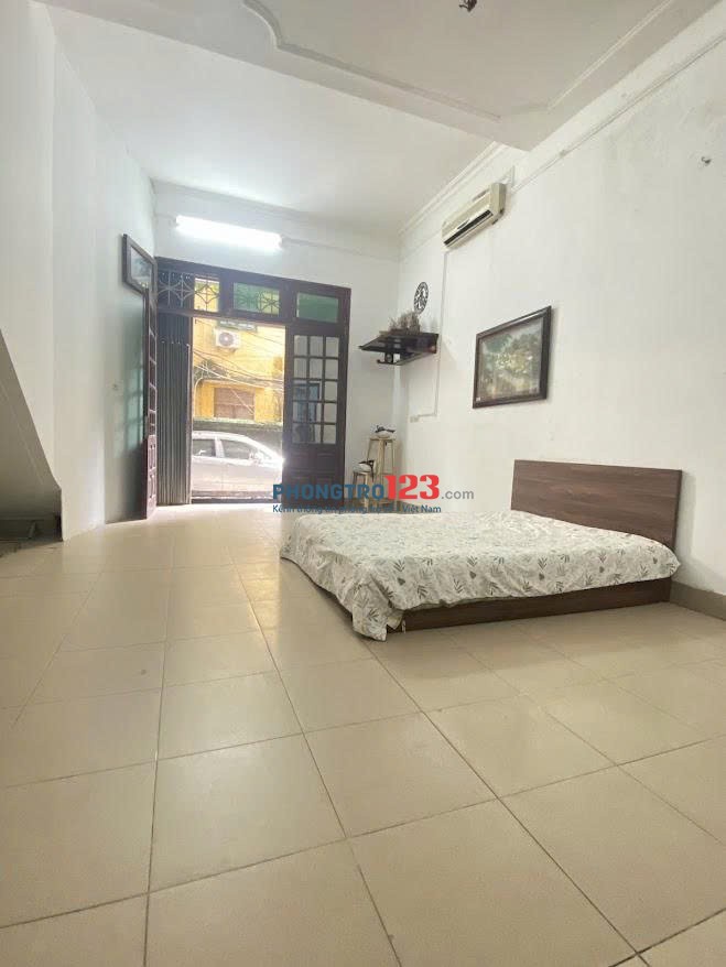 Cho thuê phòng trọ 4 triệu đi bộ ra ga tàu điện cầu diễn, nhà riêng rộng rãi