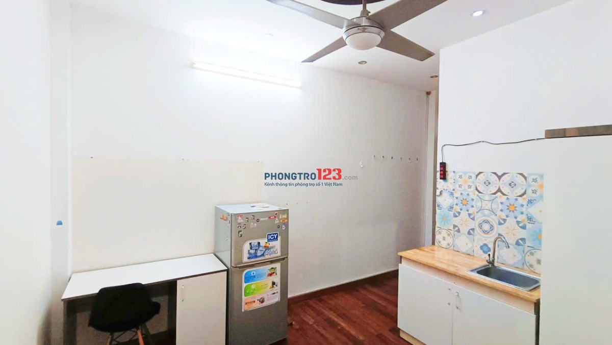 Phòng Q10 siêu đẹp full NT - Tiện Ích Full-Giá ưu đãi