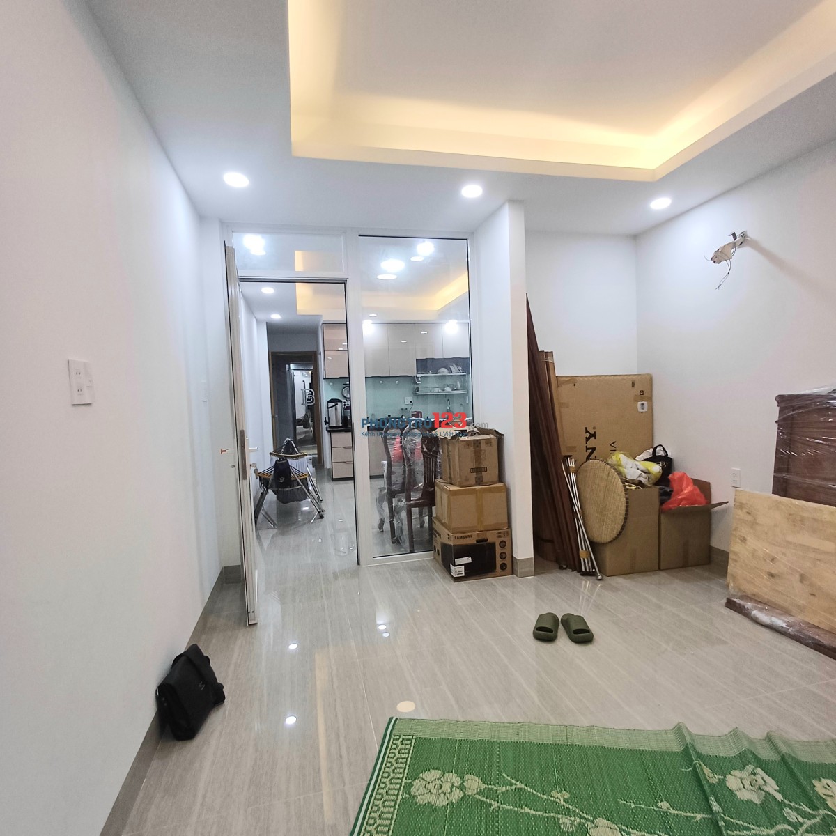 CHÍNH CHỦ CHO THUÊ CĂN HỘ 1PN TÁCH BẾP - BAN CÔNG 60M2 - NGUYỄN VĂN THƯƠNG GẦN UEF, GTVT, HUTECH
