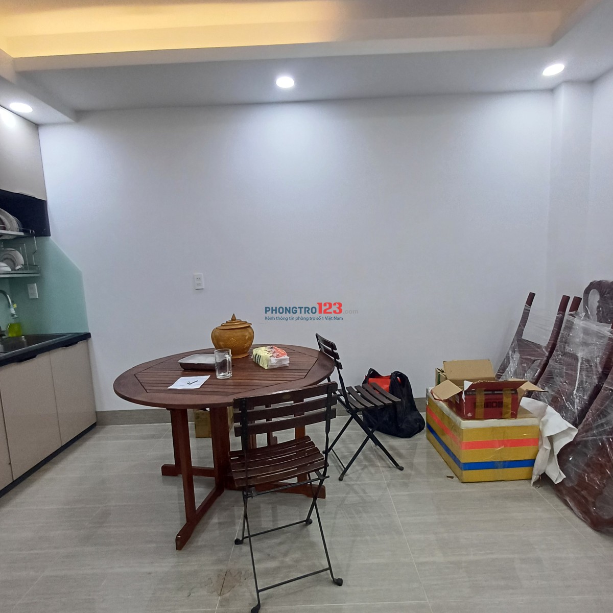 CHÍNH CHỦ CHO THUÊ CĂN HỘ 1PN TÁCH BẾP - BAN CÔNG 60M2 - NGUYỄN VĂN THƯƠNG GẦN UEF, GTVT, HUTECH