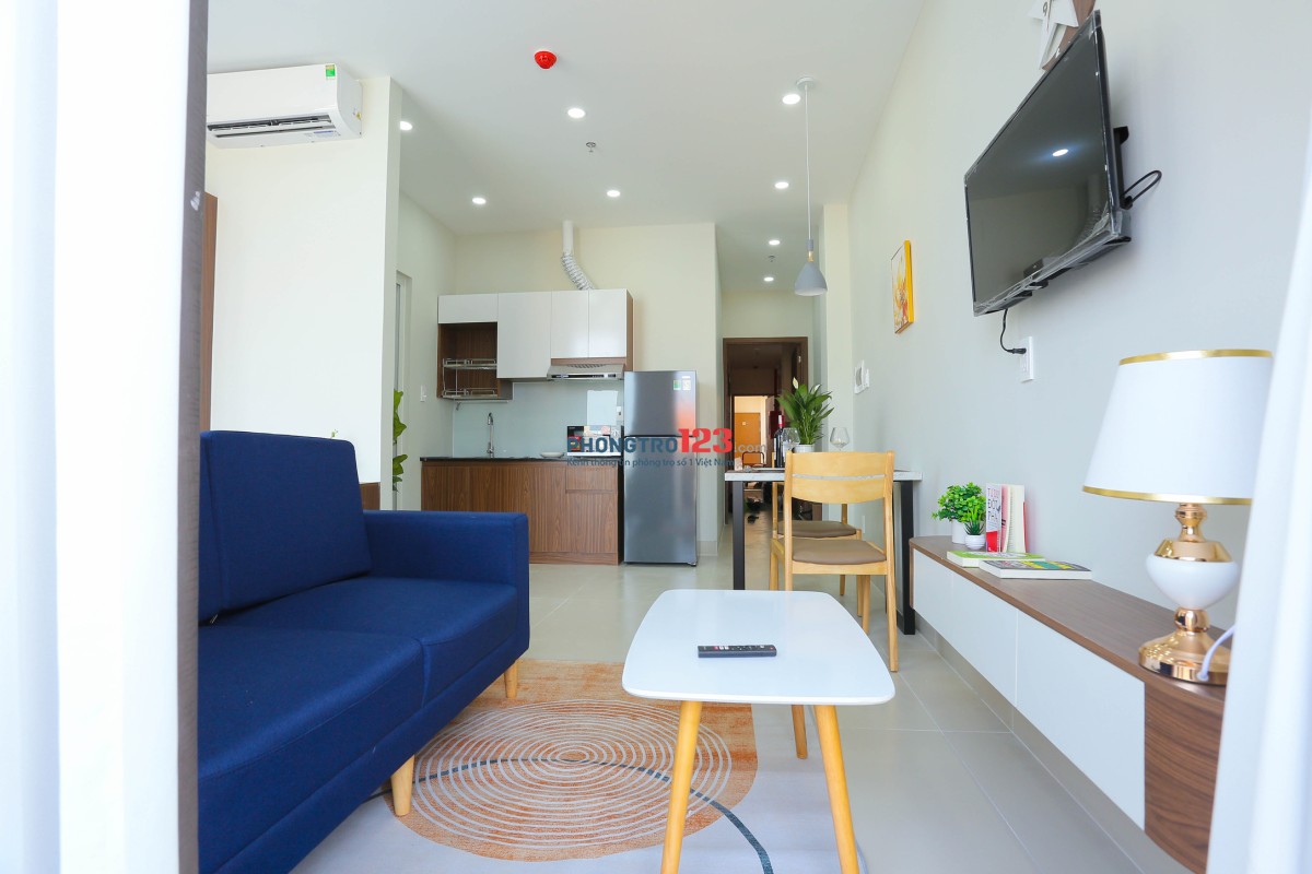 Căn hộ 1PN Cửa sổ 3 mặt Kính, Full Nội thất cao cấp - ngã tư Hàng Xanh, Quận Bình Thạnh