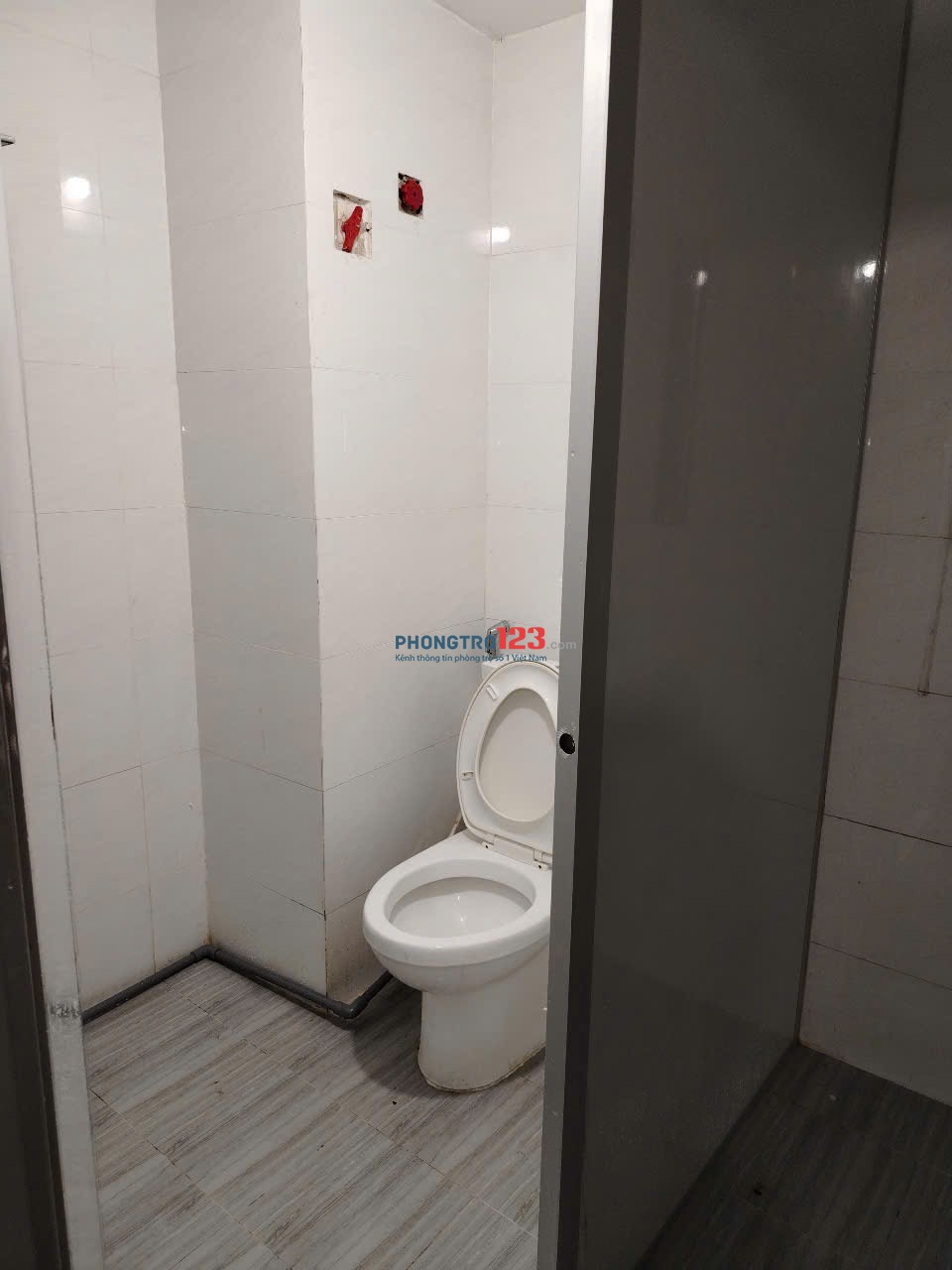 Cho thuê phòng gần vòng xoay dân chủ Lý chính thắng quận 3 gần đại học kiến trúc, đại học kinh tế