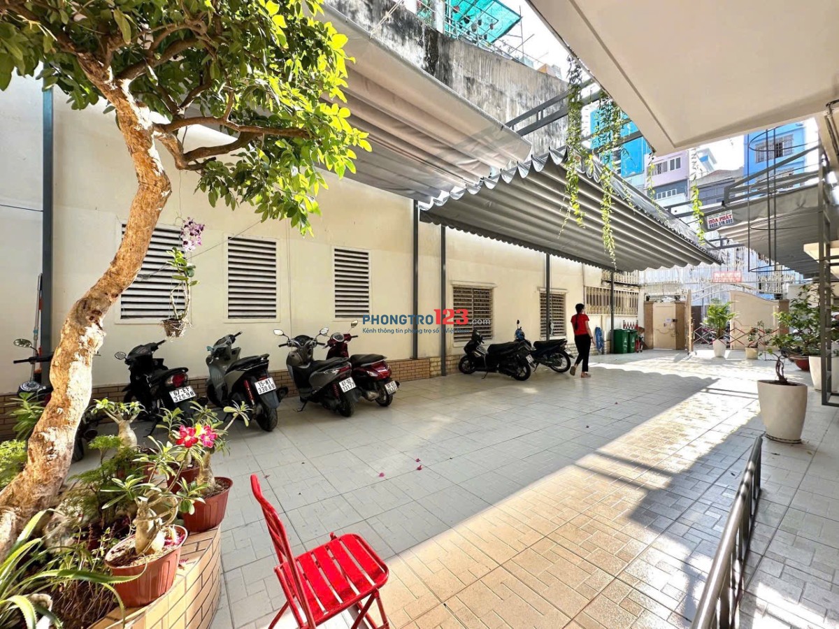 Siêu Phẩm, Full Tiện Nghi, Chỉ Tính Điện Nước, Bãi Xe Rộng, Có Chỗ Oto