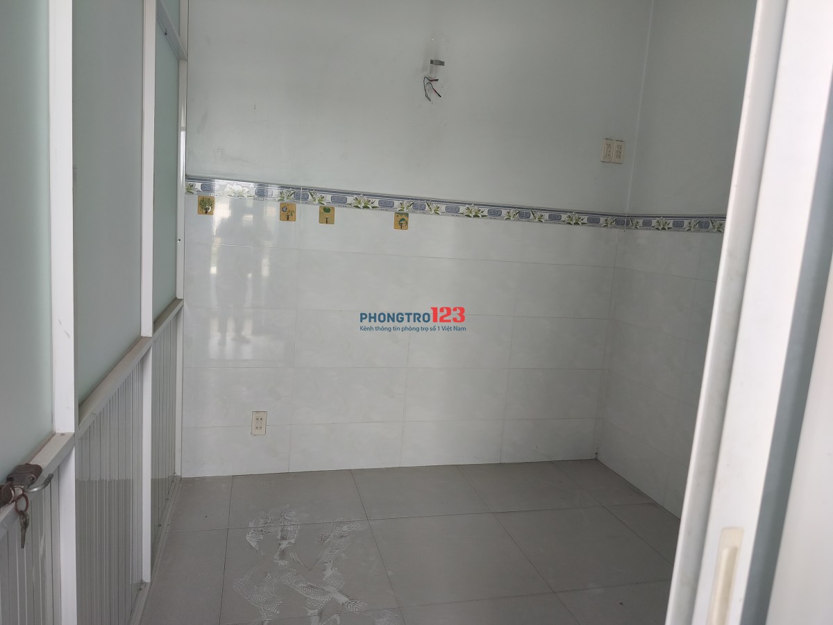 Phòng trọ cho sinh viên và nhân viên văn phòng gần chợ trường đại học, siêu thị, trạm xe buýt