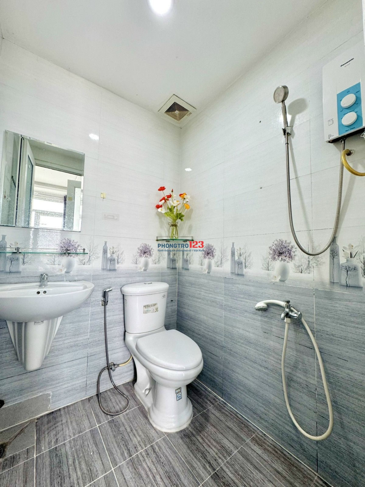 Cho thuê CHDV full nội thất Q1-Nguyễn Văn Cừ- gần ĐH KHTN - thang máy - mặt tiền đường