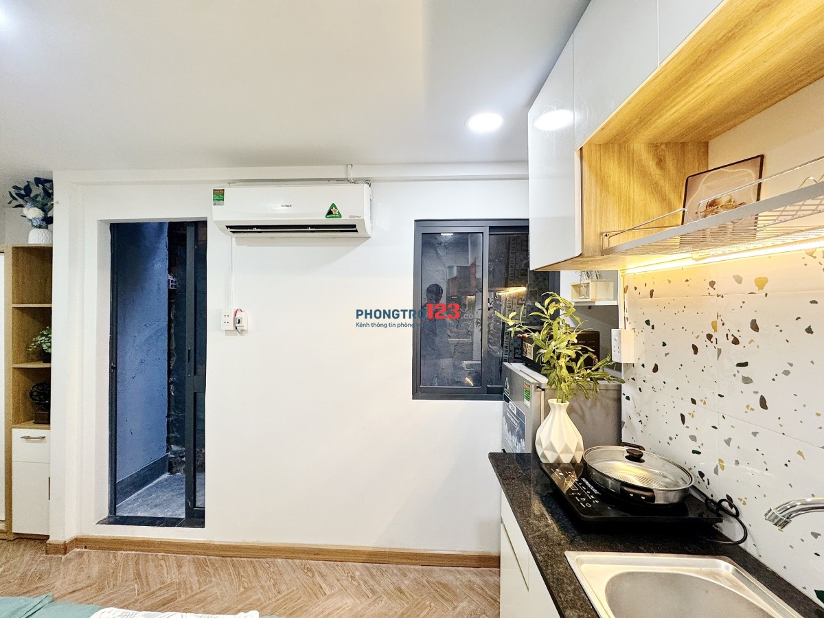 Cho thuê Studio giếng trời, sân phơi riêng – gần ĐH Văn Hiến, Tân Bình