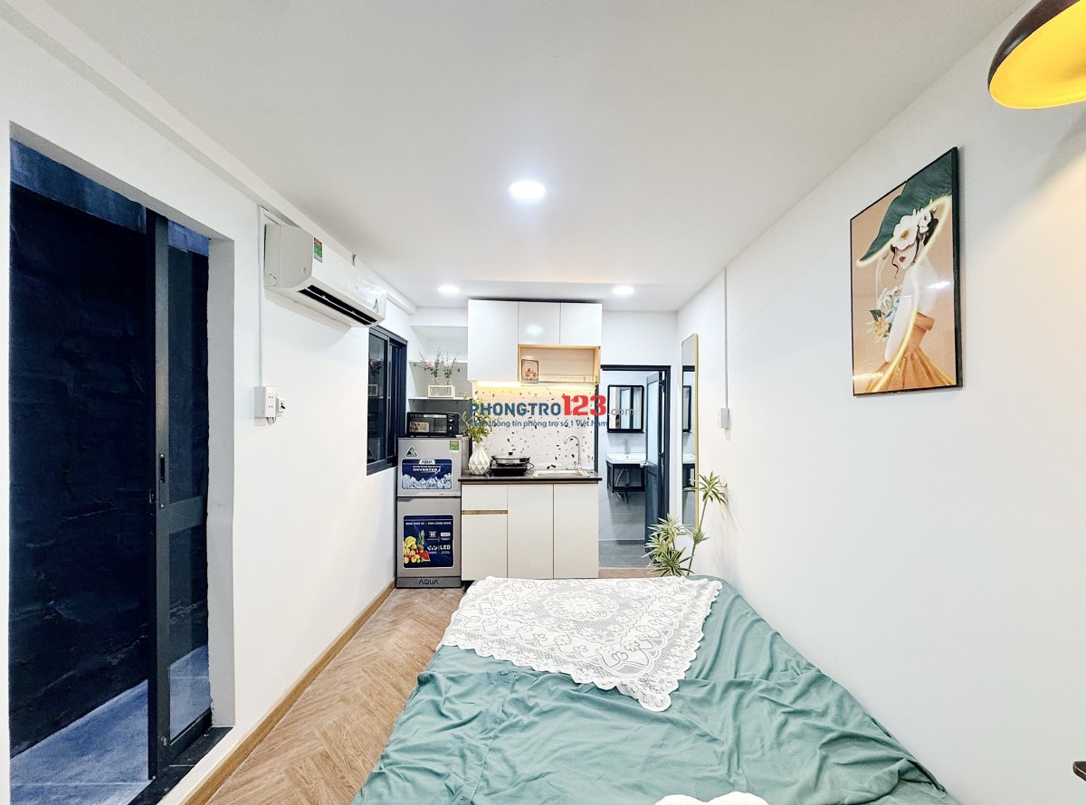 Cho thuê Studio giếng trời, sân phơi riêng – gần ĐH Văn Hiến, Tân Bình