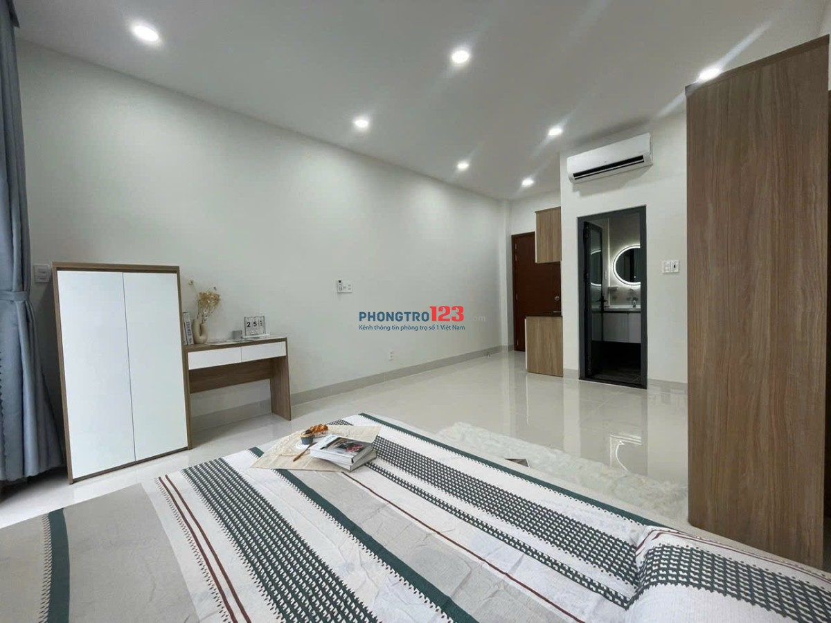 Căn Hộ Ban Công 40m2 Thang Máy Ngay Công Viên Gia Định Quận Tân Bình