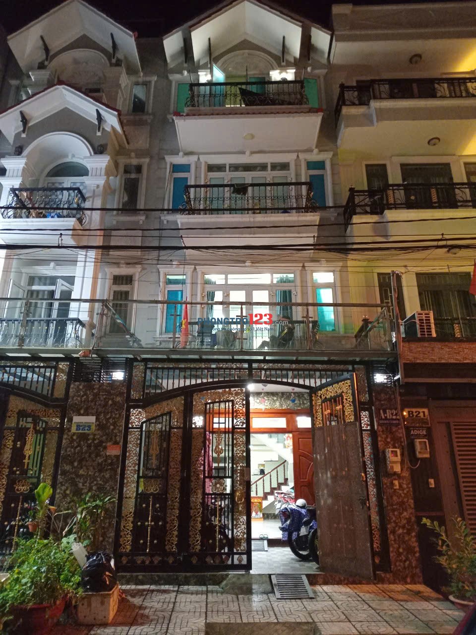 KÍ TÚC XÁ HAPPY HOUSE GẦN CÁC TRƯỜNG ĐẠI HỌC LĐXH, GTVT ; CAO ĐẲNG FPT , HOA SEN , VIỄN ĐÔNG